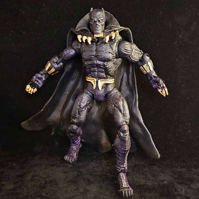 ToyBiz Marvel Legends Black Panther