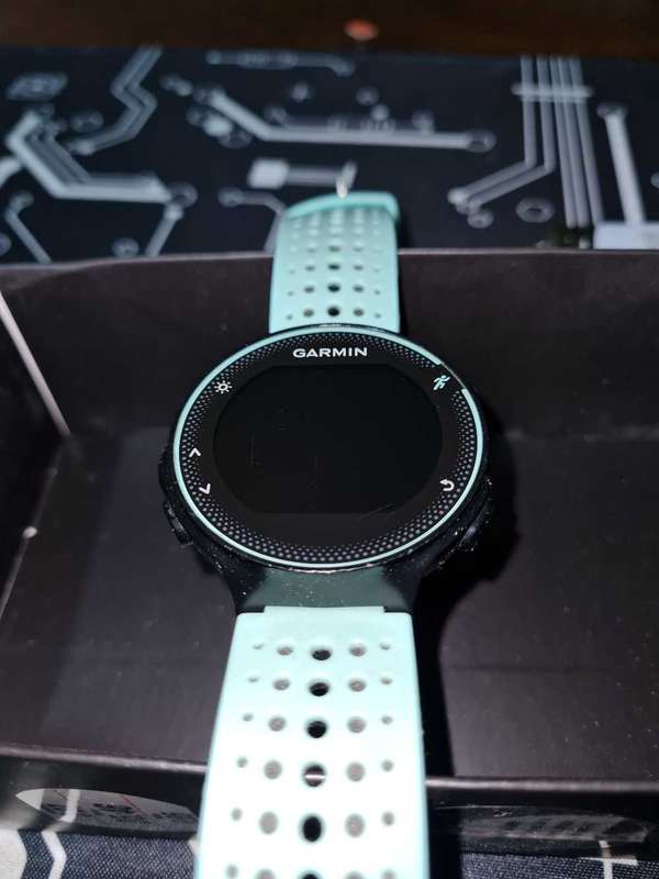 Garmin Forerunner 235