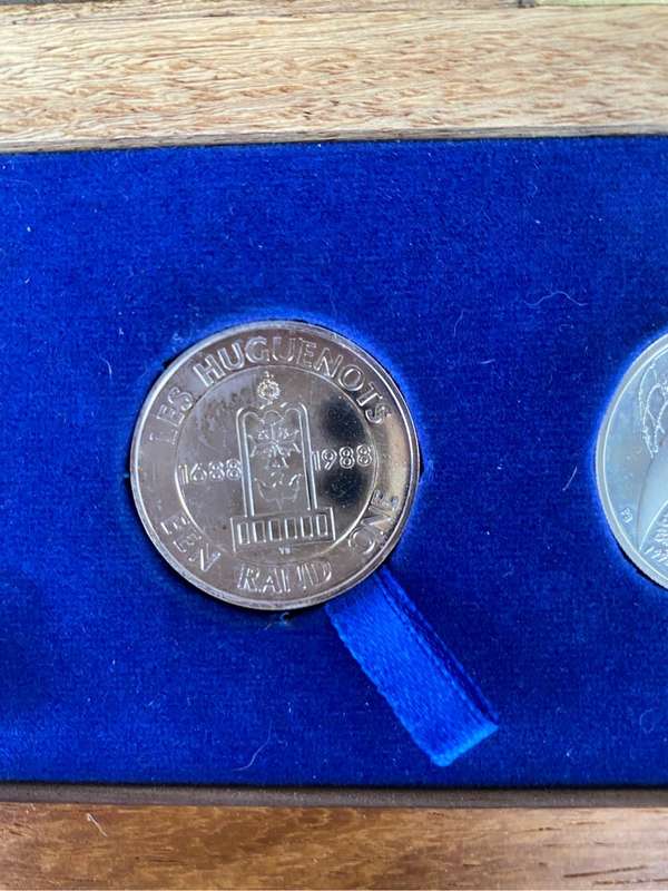 Bid per coin to take all - Very rare complete Proof R1 coin set not to be missed