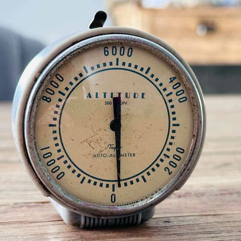 Taylor AUTO-ALTIMETER circa 1940s