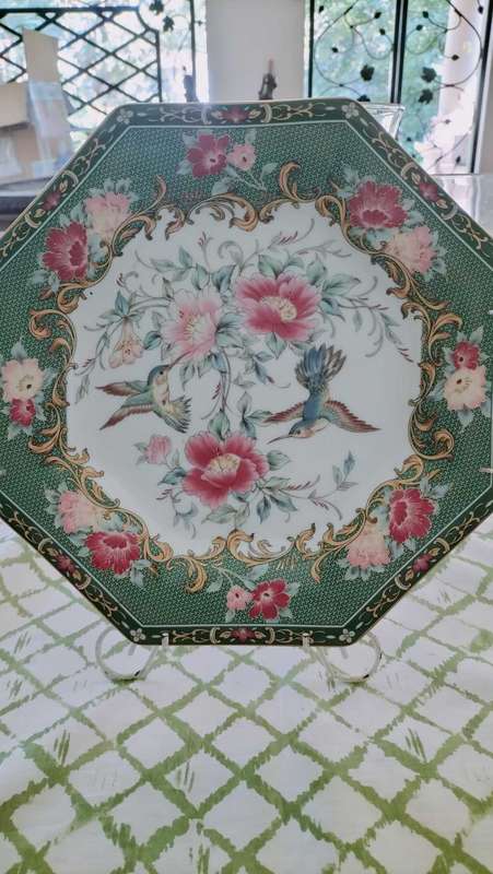 Japanese Octagonal Humming Bird Plate