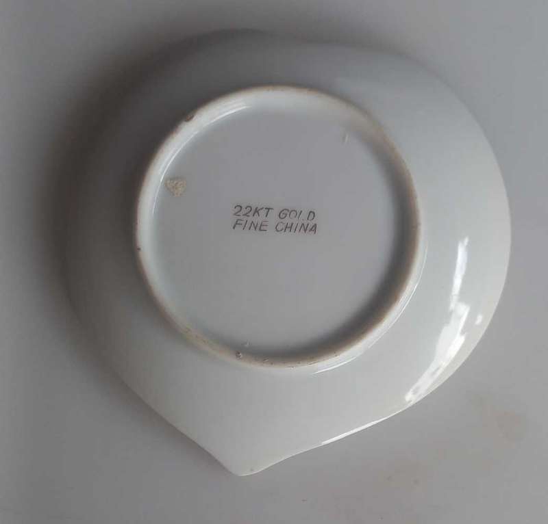 Small heart shaped plate