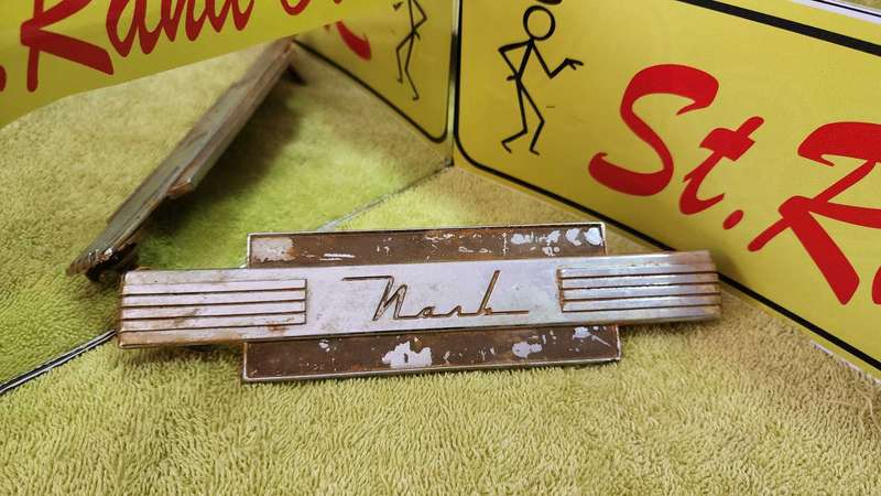 NASH Car Badge