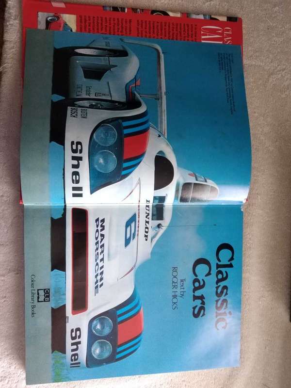 Roger Hicks - CLASSIC CARS revised edition