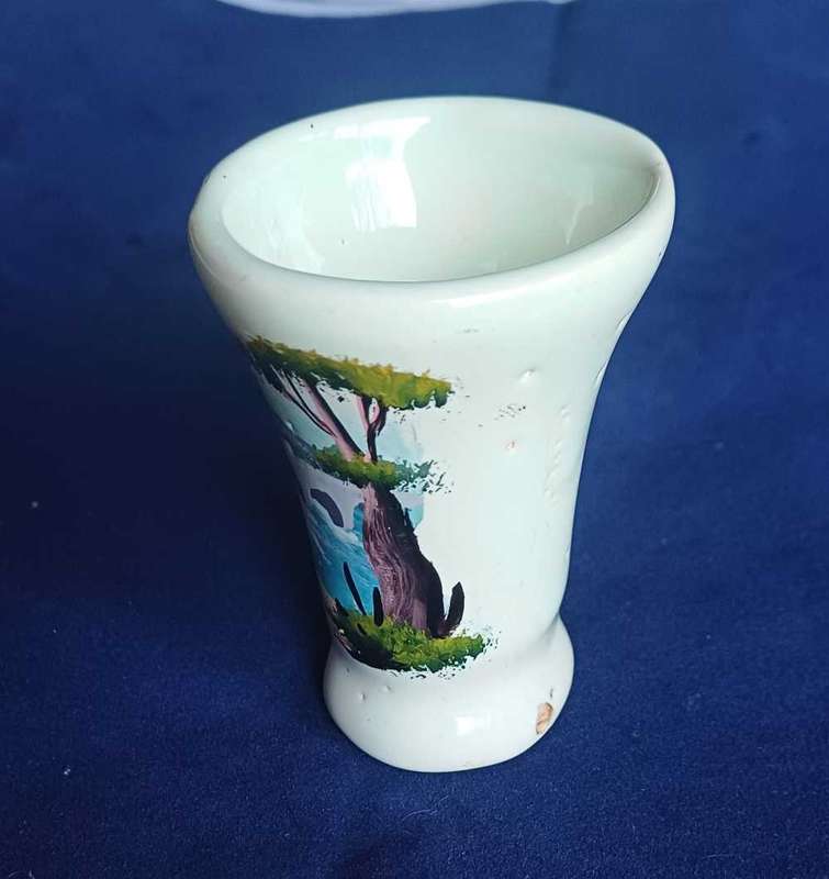 Small cup