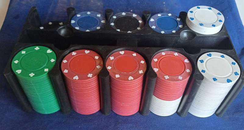 Casino style Texas hold`em poker set *not complete*