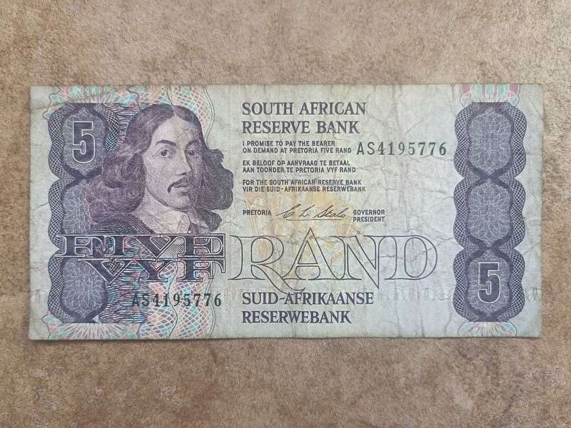 5 x South Africa R5 Old Notes, Van Riebeck, Circulated
