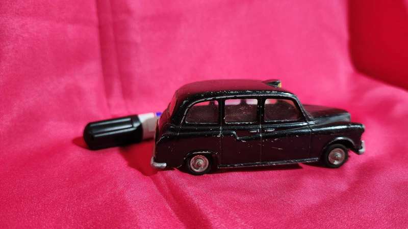 London Cab by H Seener LTD (1:43)