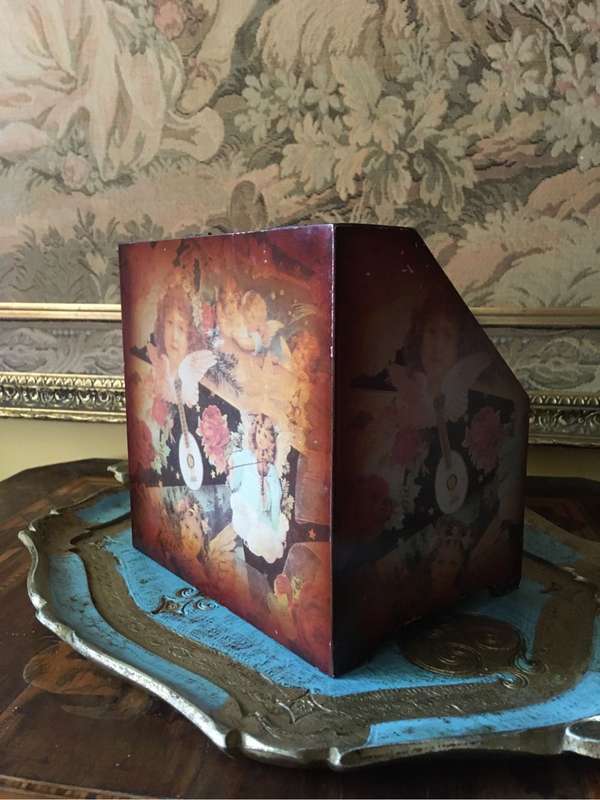 Decoupage jewellery box with clock