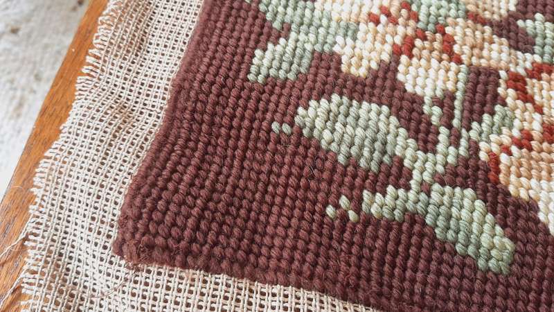 Small, completed tapestry 28 x 28cm
