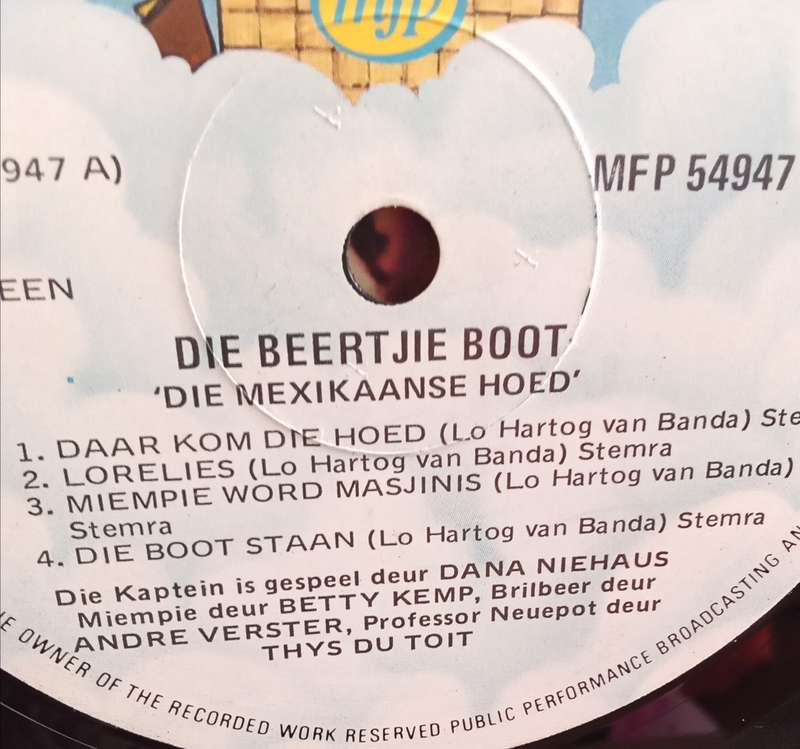 DANA NIEHAUS, BETTIE KEMP - DIE BEERTJIEBOOT LP VINYL RECORD AFRIKAANS