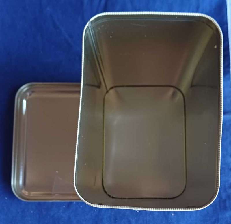 Eureka Mills rusks tin