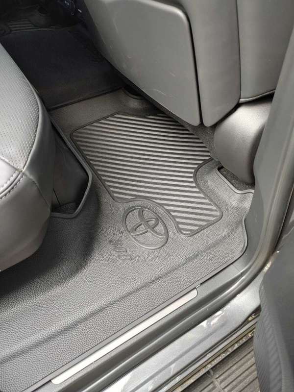 Toyota Landcruiser 300 Heavy duty Moulded Rubber Mats