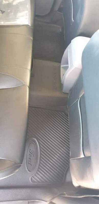 Ford Ranger/Raptor Heavy Duty Moulded Mats