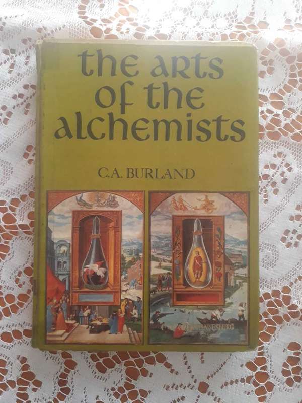 ANTIQUARIAN OCCULT BOOK - THE ARTS OF THE ALCHEMISTS -  OLD LIBRARY COPY - HARDCOVER