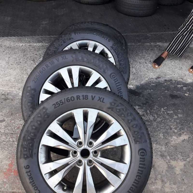 Mercedes Xclass 18inch Mags . 6 x 114.3 Pcd