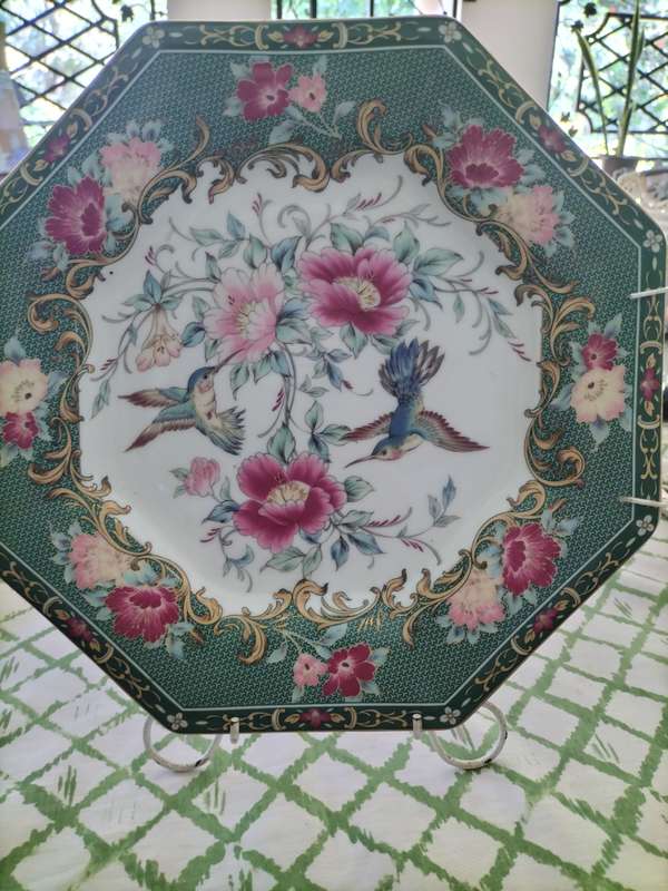 Japanese Octagonal Humming Bird Plate