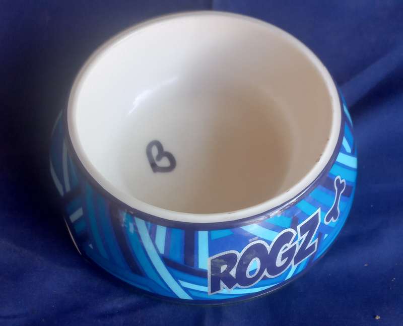 Rogz dog bowl