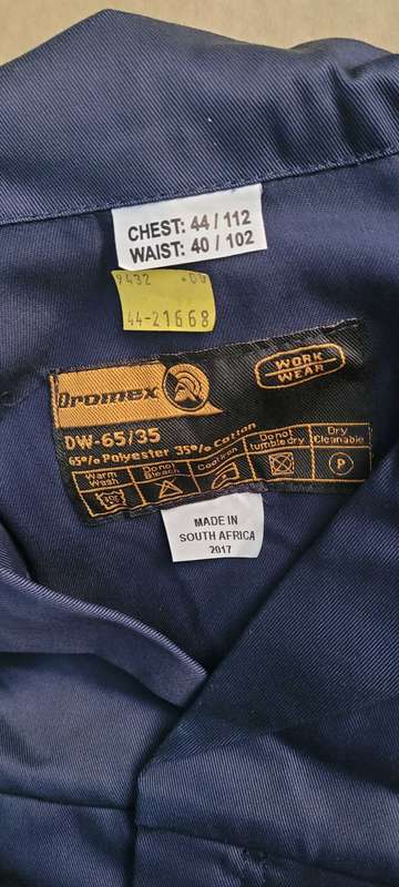 Quality DROMEX 2-Piece Work-Suit.  Chest 44/112,  Waist 40/ 102   (LAST ONE)