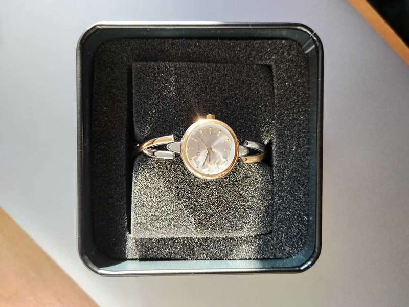 Tempo Gold women watch