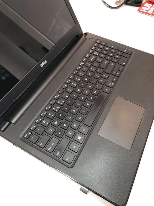 Dell Inspiron 15-4557