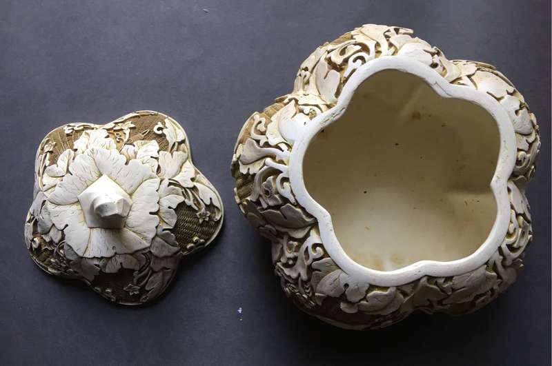 Vintage Chinese Cinnabar bowl