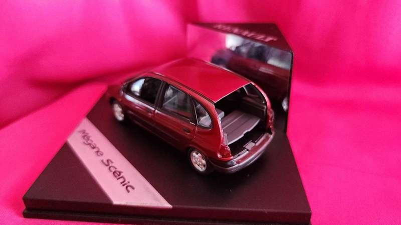 Renault Megane Scenic (1:43)