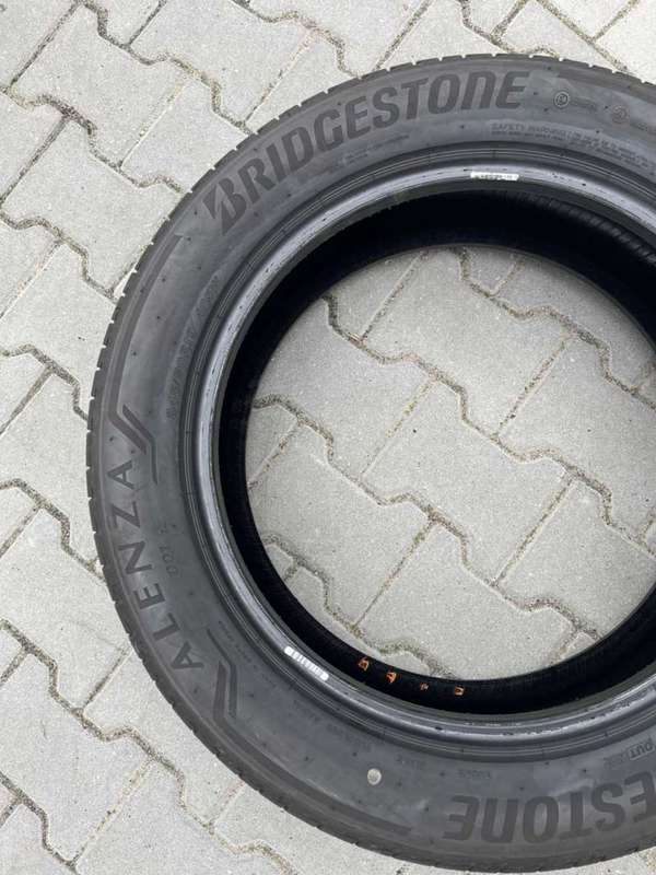 245/50/19 Runflat tyres #Bridgestone Alenza 80% thread lfe