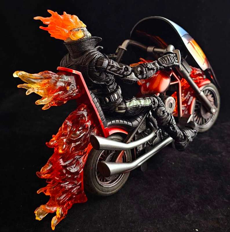 ToyBiz Marvel Legends Ghost Rider (Johnny Blaze)