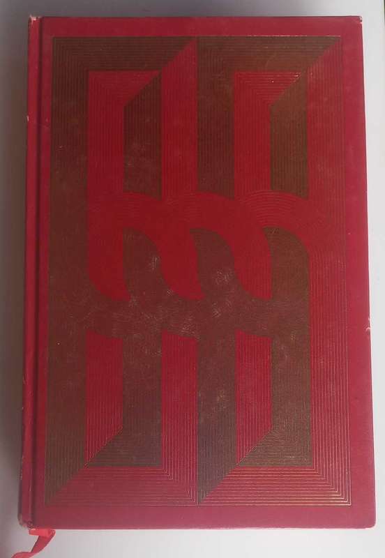 Reader`s digest condensed book: A shine of rainbows, The captain`s return, Godplayer