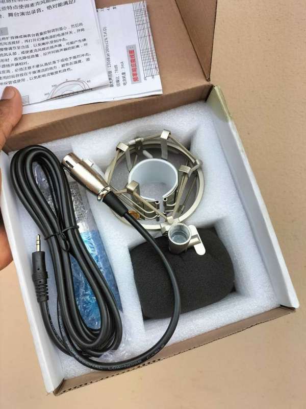 Condenser Microphone with Shock Mount 3.5mm Stereo Plug