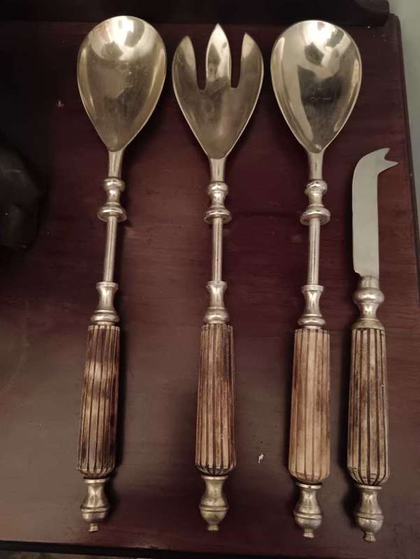 Silver Plated Bone Handled Salad Spoons & Cheese Knife