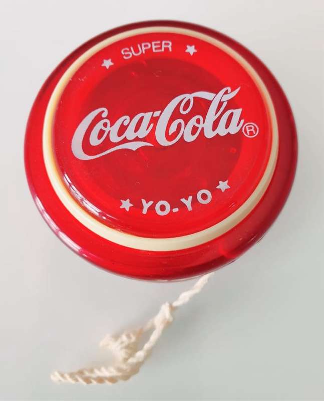 Stunning bright red vintage Yo Yo - Coca Cola - Rare item