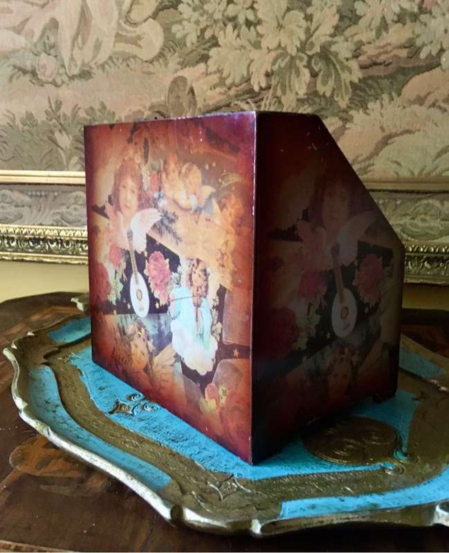 Decoupage jewellery box with clock