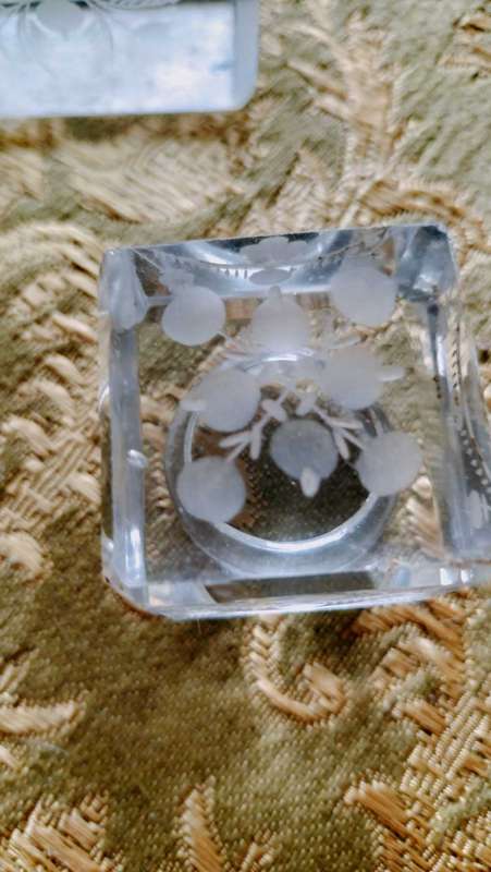 Etched Crystal Inkwell with lid