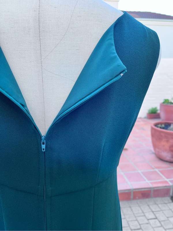 Dark green cocktail dress (M)