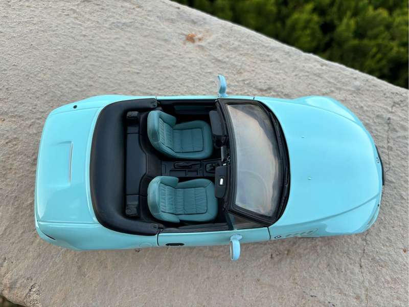 1999 BMW Z3 E36/7 ROADSTER 2.8 MINT GREEN UT MODELS 1/18 Diecast model
