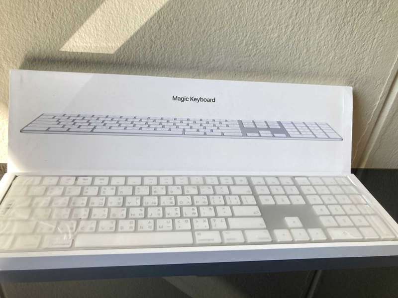 Genuine Apple Magic Keyboard with Numeric Keypad - Traditional Chinese