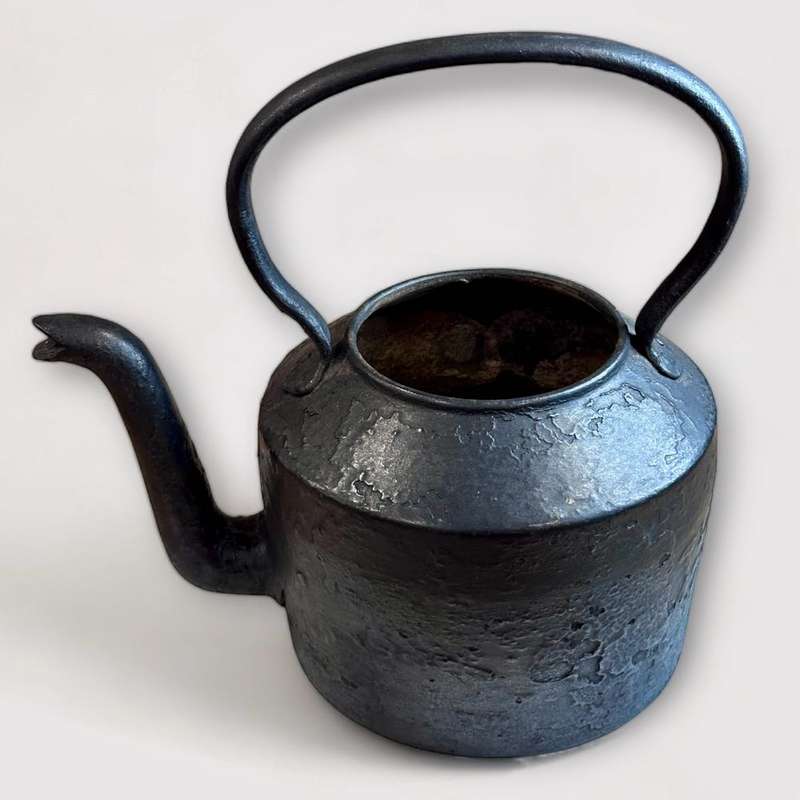 Large Antique Cast Iron Kettle (32cm Tall & 4.25kg)