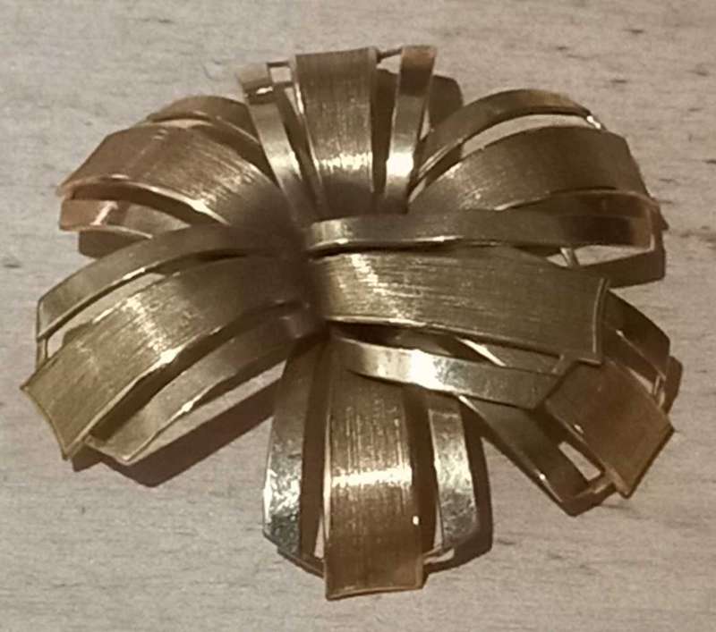 Vintage Germany Rolled Gold 10/000 Brooch