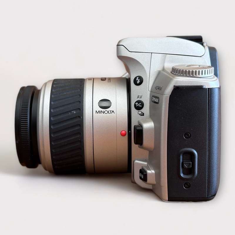 Minolta Dynax 404si 35mm Film Camera