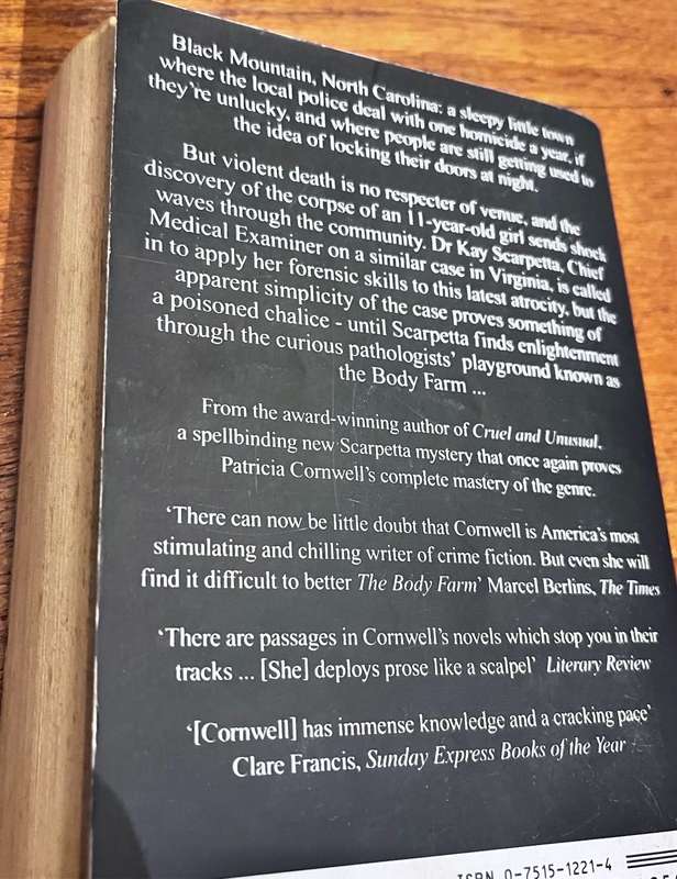 The body farm (1995) - Patricia Cornwell 9780751512212