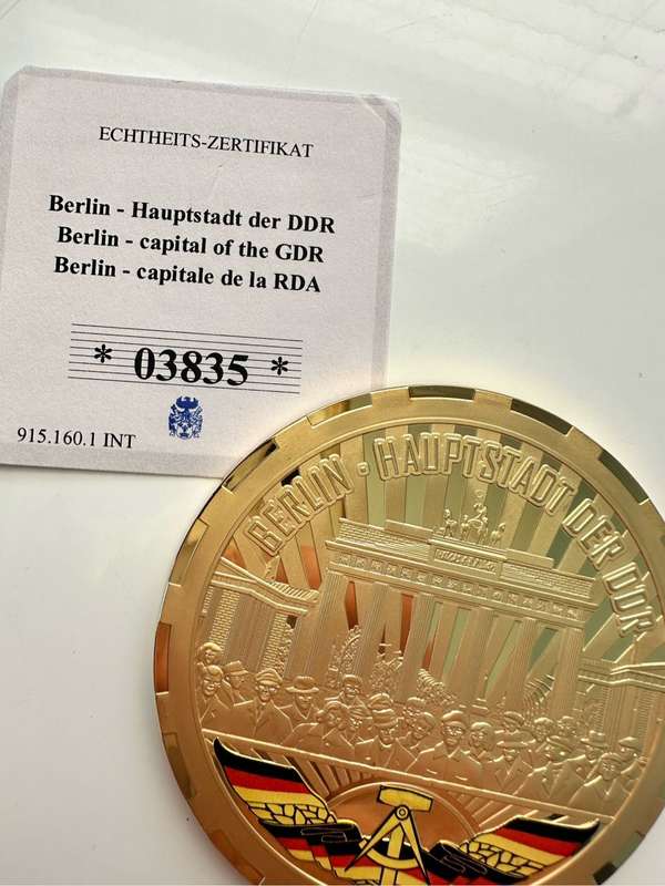 HUGE 70MM TOP MEDAL - BERLIN- CAPITAL OF THE GDR - WITH CERTIFICATE AND SEALED