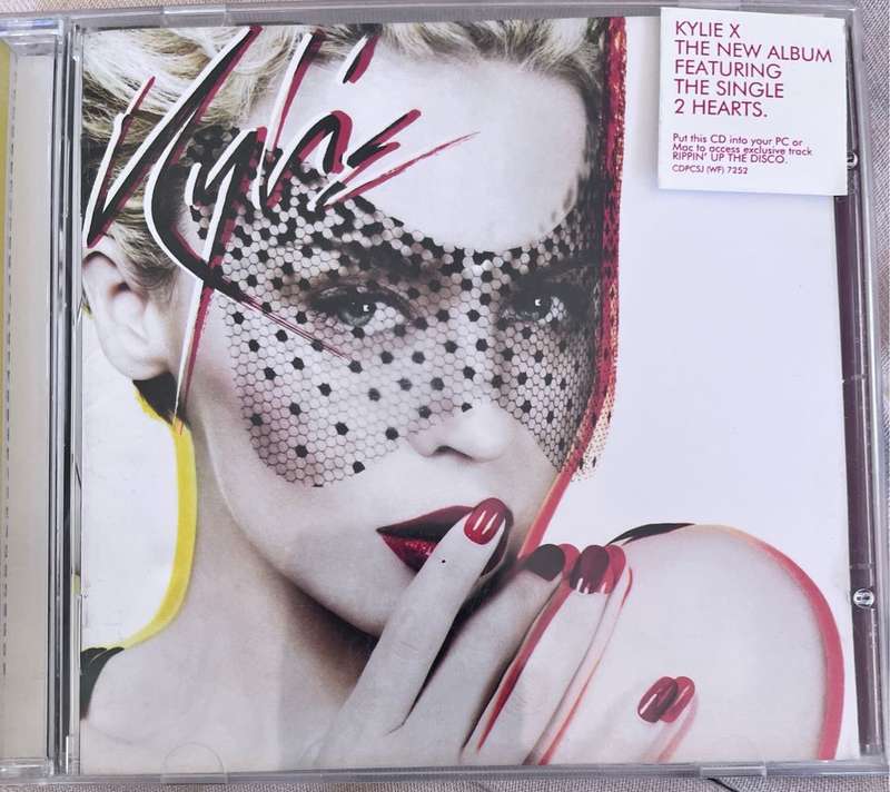 Kylie X (CDPCSJ (WF) 7252)