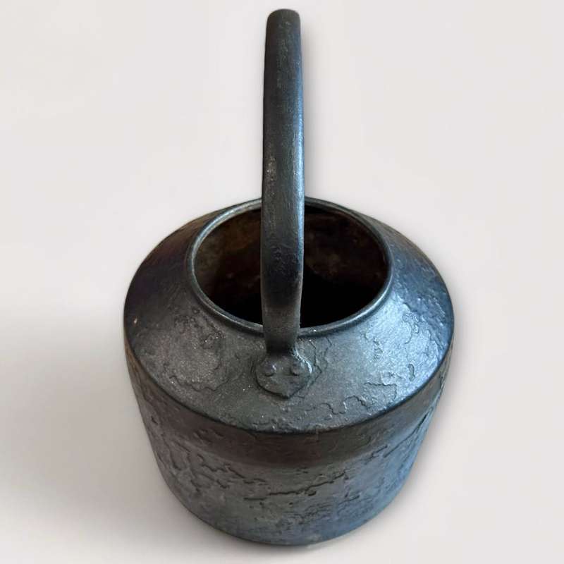 Large Antique Cast Iron Kettle (32cm Tall & 4.25kg)