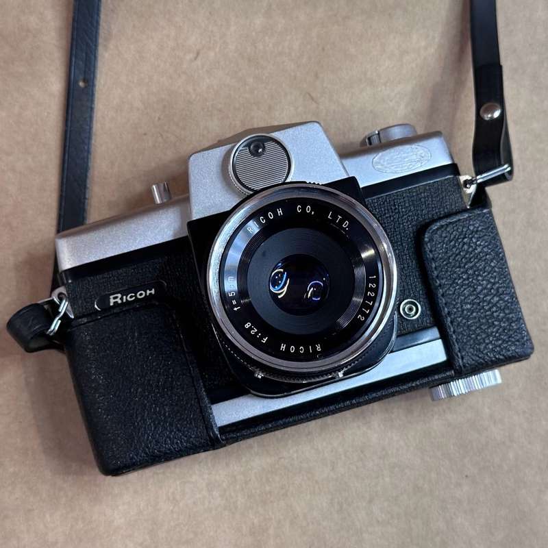 Ricoh 35 FLEX circa 1964