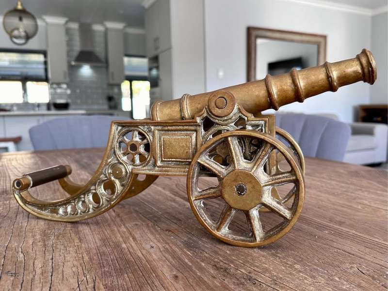 Large Brass Canon (46cm & 6.6kg)