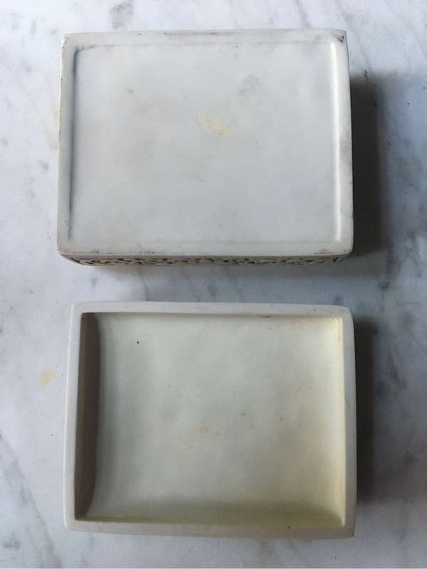 Vintage Chinese Cinnabar jewellery box