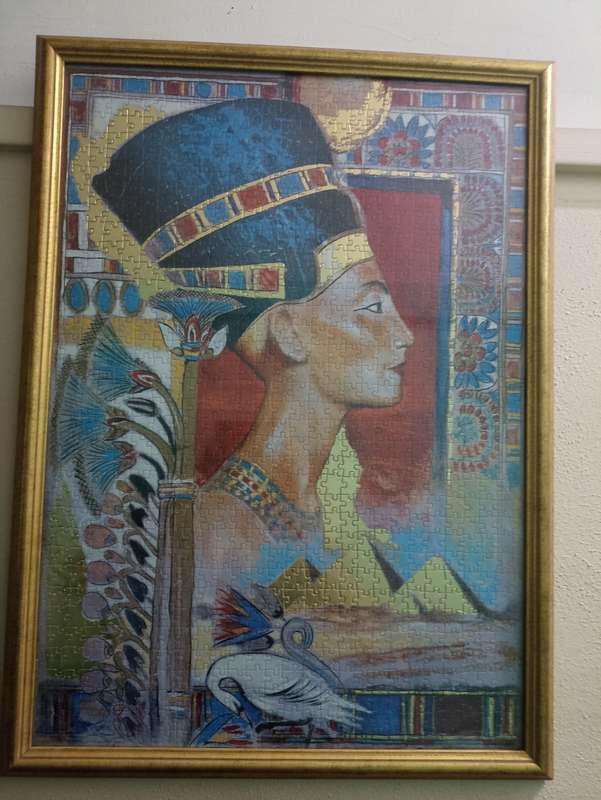 Nevertiti puzzle picture in frame