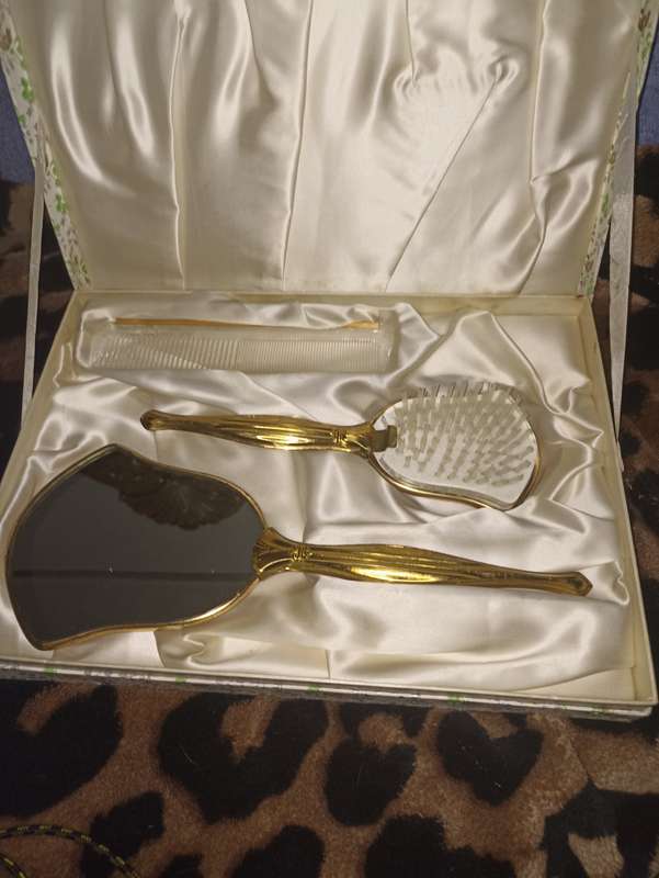 Sonata brush set vintage